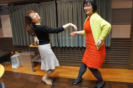 ゲストの堀井美香（写真左）と、ジェーン・スー（写真右）