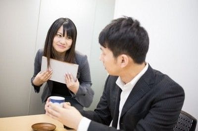 図星 それとも勘ちがい 男性が 俺に気がある と思ってしまう女性社員の言動4選 マイナビウーマン