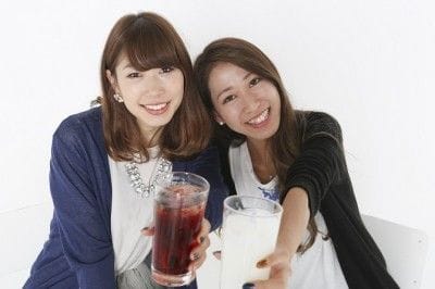 猛省しろ もう二度と一緒に飲まない と誓った酒癖の悪い女友だちの特徴3選 マイナビウーマン