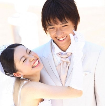 結婚したい男子の本音 結婚式に彼女に着てほしいのは ドレス それとも着物 マイナビウーマン