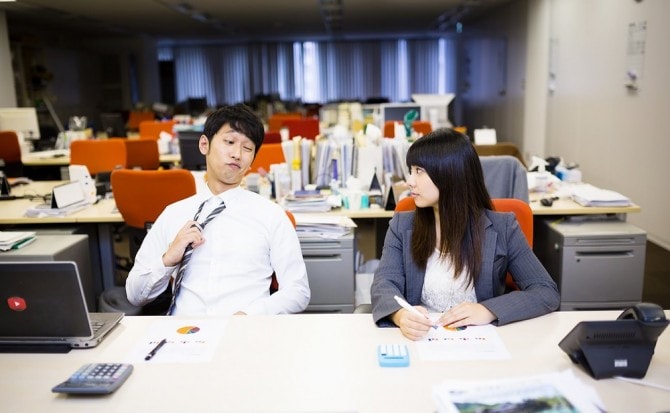 残業女子 のコト 男子はどう思ってる ねぎらってあげたい 不倫してるんじゃ マイナビウーマン