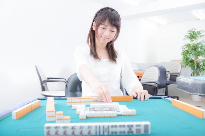 ズバリ ギャンブル好きな女子って 男子的にはどう 話が合いそう 趣味の範囲ならいい マイナビウーマン