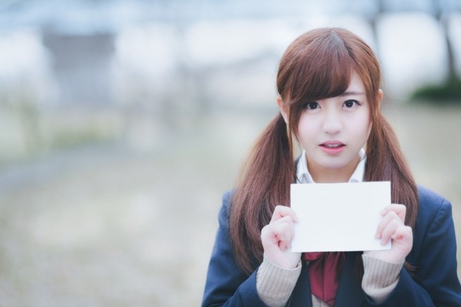 手書きのラブレターを渡されたら 男性はどう思う 好感度が上がる 本気度が伝わってくる マイナビウーマン