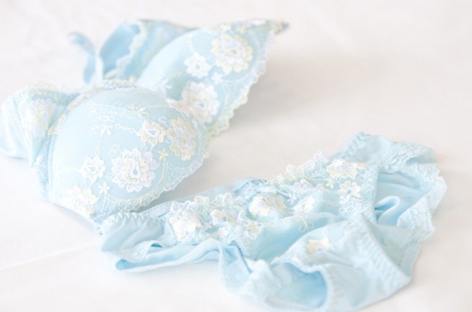 みんなどうしてる ブラジャーの買い替え時期 ボロボロになるまで使う人は13 8 も マイナビウーマン