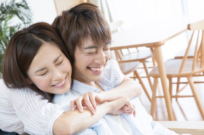 男友だちの話題にイライラ 彼氏のヤキモチをかわいいと思った瞬間4パターン マイナビウーマン