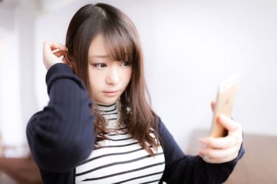 ほどほど美人 が多い 自撮りする女子の特徴4つ マイナビウーマン ほどほど美人 が多い 自撮りする女子の特徴4つ マイナビウーマン