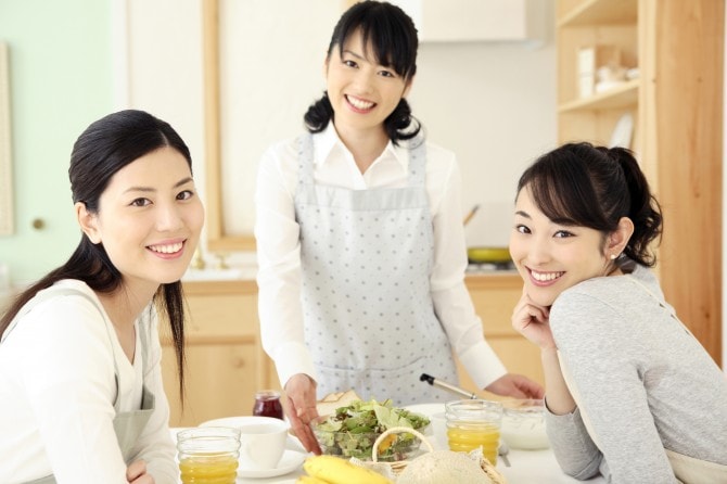 専業主婦 Vs 兼業主婦 男性が お得 だと感じるのはどっち マイナビウーマン