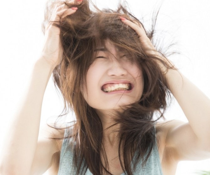 ムカつくぅぅぅっ 嫉妬心が沸く 女のsns投稿 5つ マイナビウーマン