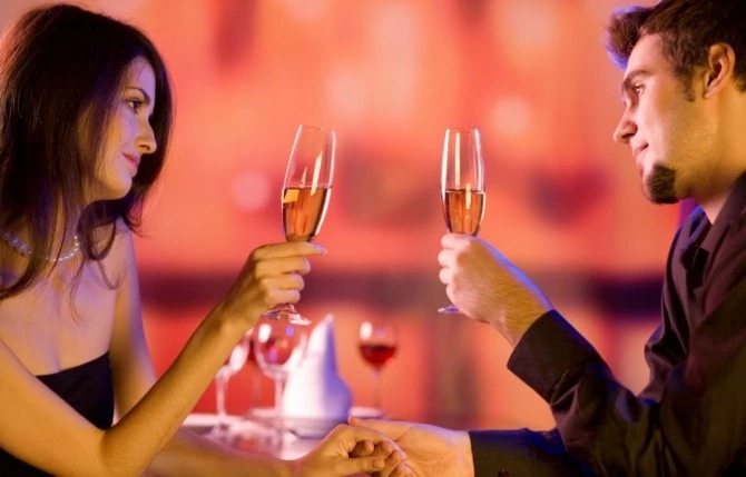 カップルの記念日の過ごし方って 男女の意識の違いと長続きのコツ マイナビウーマン