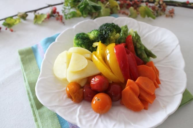 レンチンでok 温野菜サラダの簡単アレンジレシピ4選 マイナビウーマン