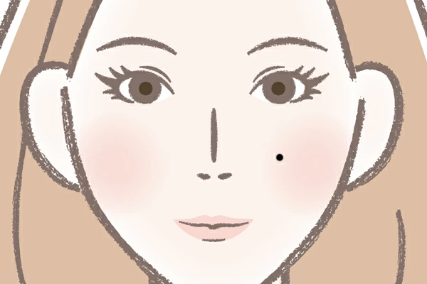 左頬と右頬で違う？ 「頬のほくろ」が示す意味【ほくろ占い