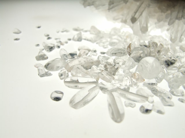 4月の誕生石 水晶の石言葉 意味 秘められたパワー マイナビウーマン