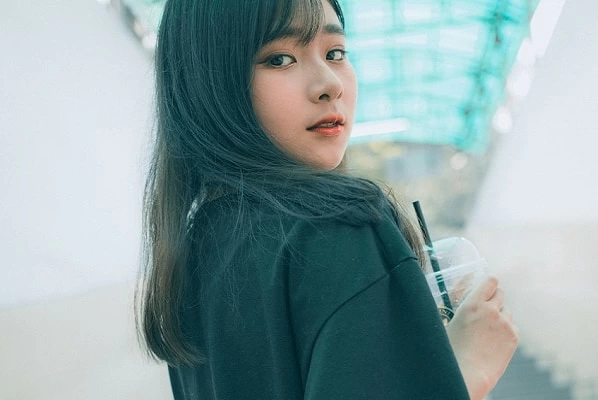 魅力的すぎる 性格美人 の特徴5つ マイナビウーマン