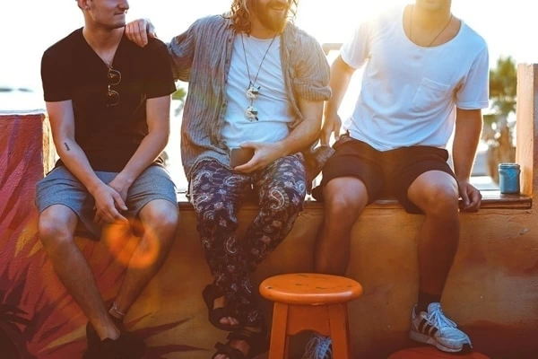 無口な人の心理とは 特徴やアプローチ方法を紹介 マイナビウーマン