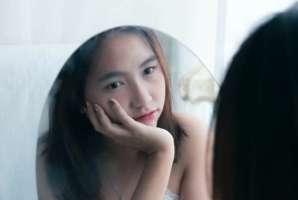 天邪鬼 あまのじゃく な人の特徴6つ 素直になれない原因と直し方を解説 5ページ目 マイナビウーマン