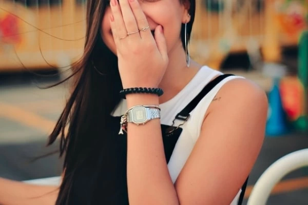 バイブス はいつ使う言葉 意味や使い方を紹介 1ページ目 マイナビウーマン