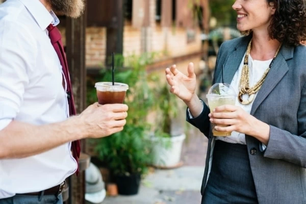 女性が示す 好意のサイン 脈ありを確かめる13の言動 3ページ目 マイナビウーマン