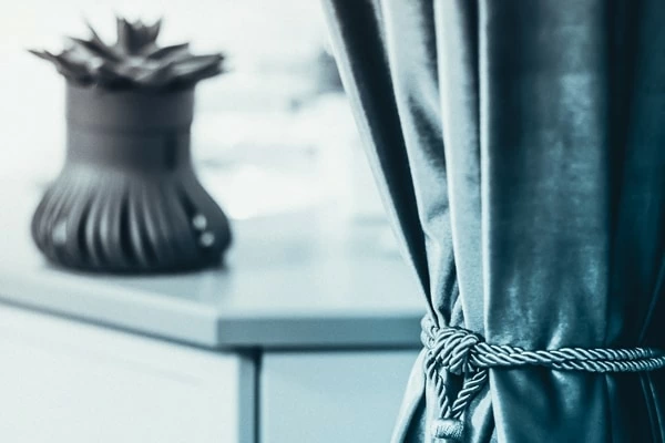 風水でカーテンを選ぶなら 方角 願い 部屋別に運気を上げるコツ 1ページ目 マイナビウーマン