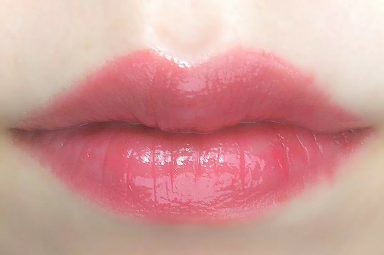 吉田朱里プロデュースB IDOL「つやぷるリップ」13色レビュー｜「マイ