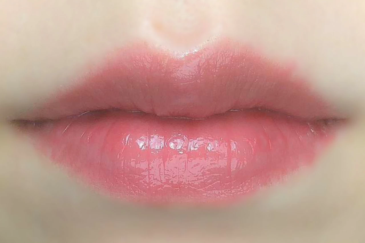 吉田朱里プロデュースB IDOL「つやぷるリップ」13色レビュー｜「マイ