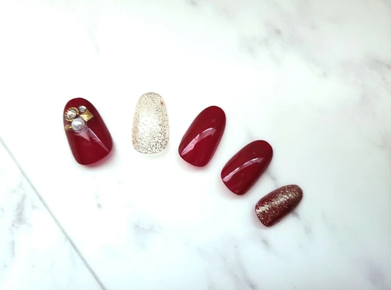 足のマニキュアの簡単な塗り方 ケア方法からおすすめデザインまで紹介 5ページ目 マイナビウーマン 足のマニキュアの簡単な塗り方 ケア方法からおすすめデザインまで紹介 5ページ目 マイナビウーマン