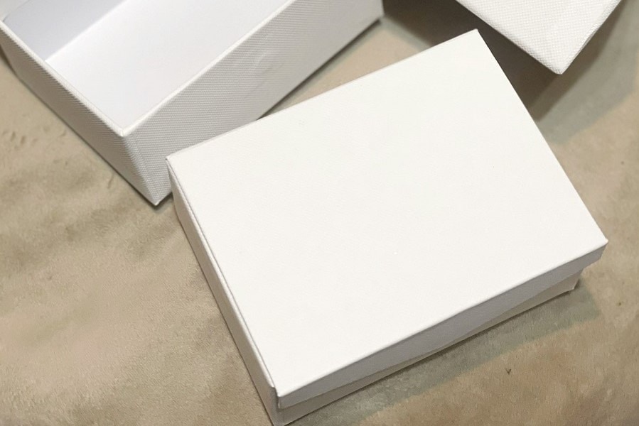 神アイテム 100均の ただの白い箱 発売がsnsで話題に マイナビウーマン