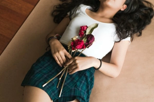 妖艶とはどんな意味 妖艶な女性の特徴となるためのコツも紹介 マイナビウーマン