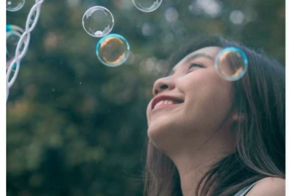 診断付き 陽キャって 特徴7つと周囲の印象を紹介 2ページ目 マイナビウーマン