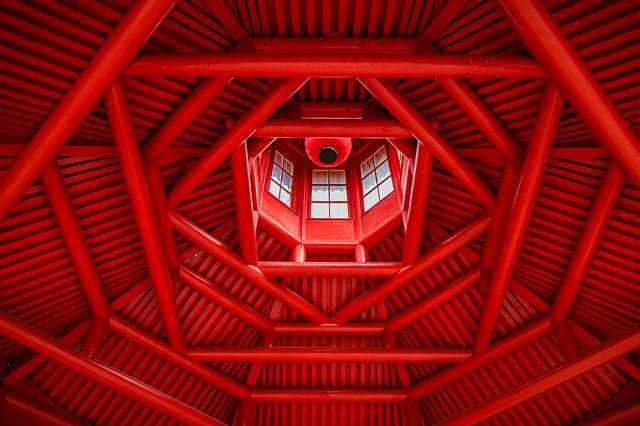 色占い 赤色が示すあなたの性格と恋愛傾向 深層心理を解説 マイナビウーマン