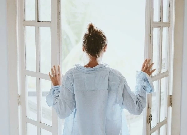 夢占い 忘れ物の夢の意味とは 焦る 見つからないなど状況別に解説 2ページ目 マイナビウーマン