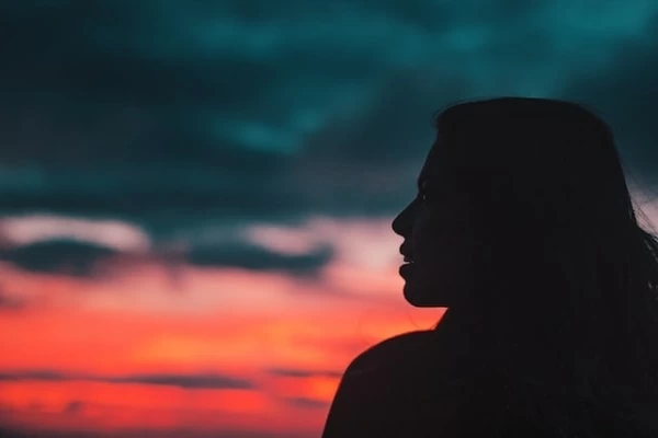 夢占い 歯が砕ける夢の意味とは 前歯 奥歯 犬歯など特徴やシーン別の暗示9選 マイナビウーマン