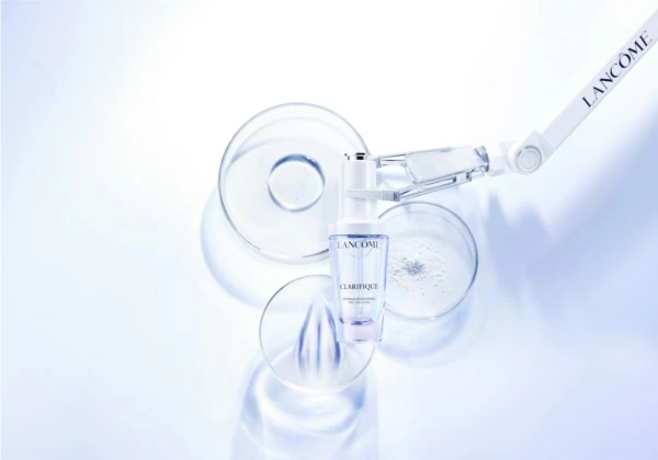 ランコム新世代美白美容液「クラリフィック ブライトニング セラム」が