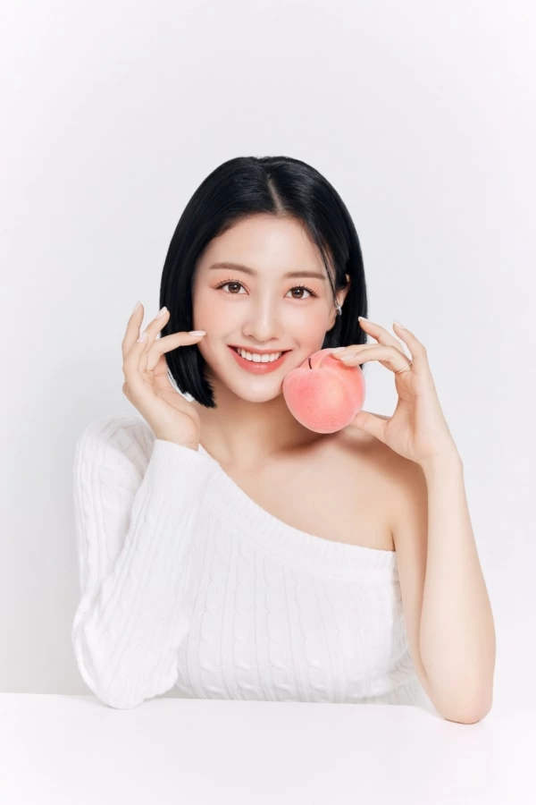 TWICE・ジヒョ、韓国コスメ「MILKTOUCH」ブランドミューズに就任