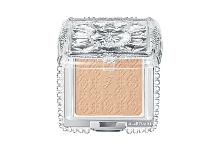 やわらかくツヤめく肌へ。ジルスチュアート ビューティから