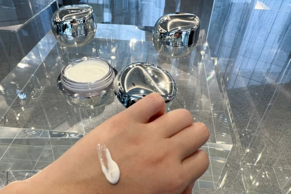 20～30代の肌変化にアプローチ！ イプサ「バウンス インテンス