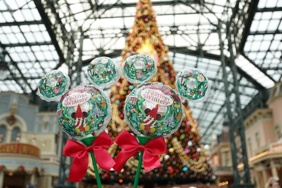 ディズニー クリスマスツリー型 ディスプレイスタンド