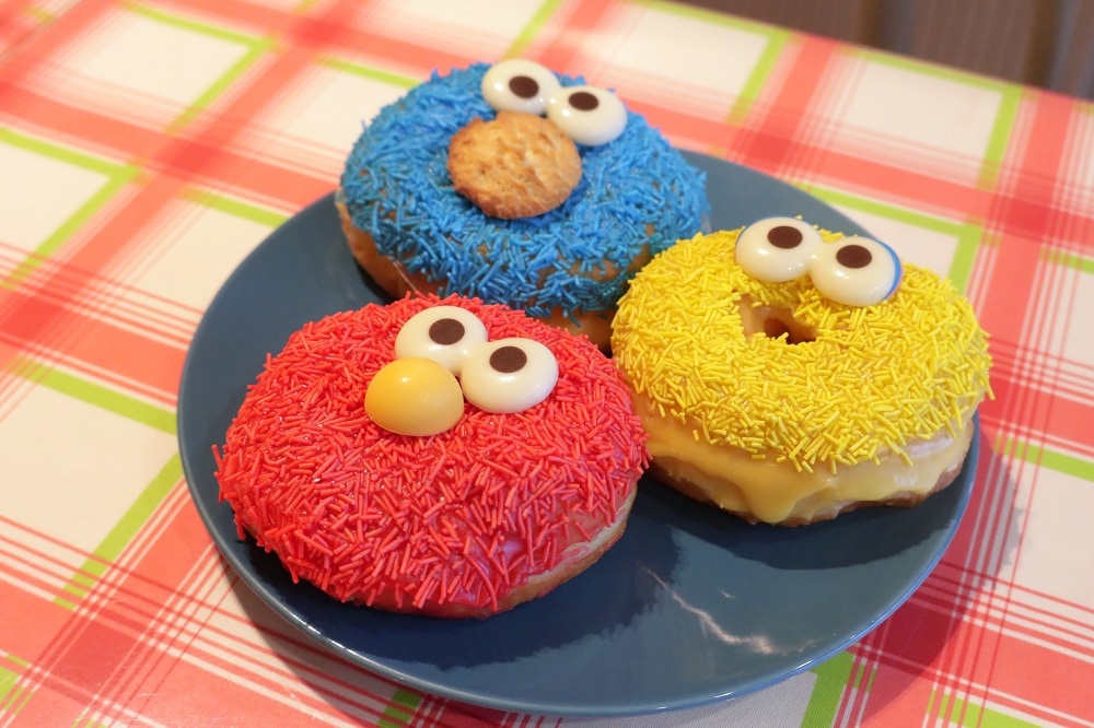 DUNKIN' DONUTS キャラクターケース 赤 DUNKIN' DONUTS キャラクターケース 赤