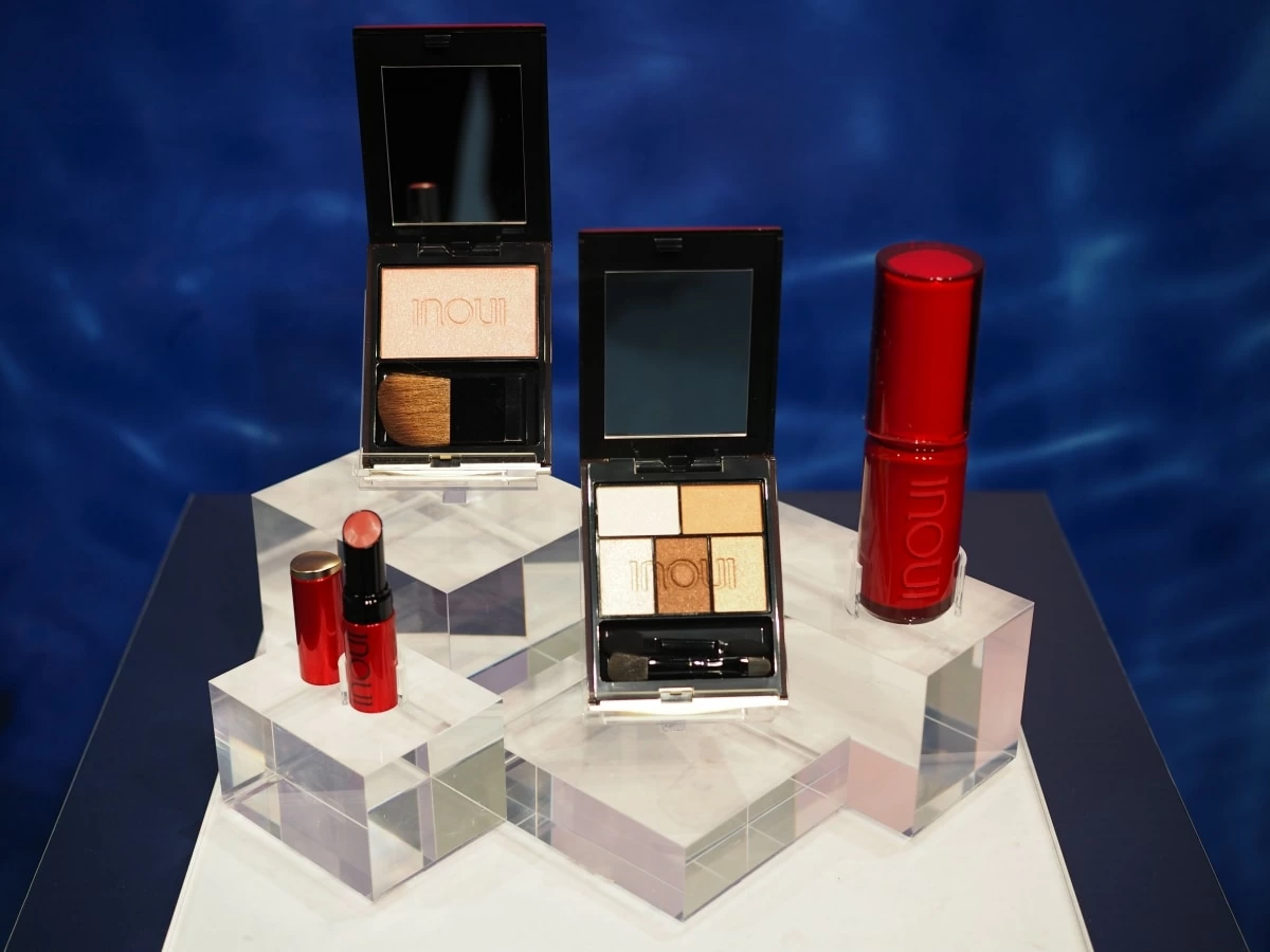 inoui】2024春夏はついにカラーメイクが登場！ 個性を引き出す“透明感