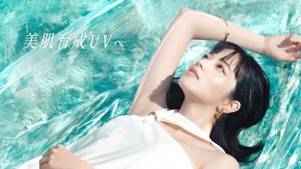 アネッサが「美肌育成UV」へ進化。小松菜奈出演のWEB動画を公開