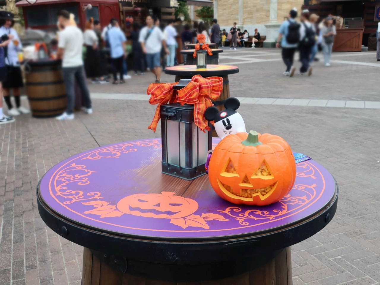 最高に盛り上がる！ 大人もハマる「ディズニー・ハロウィーン」の世界