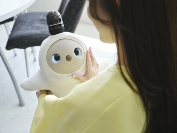 オルビス×LOVOT｣限定グッズも！ 「SKINCARE LOUNGE BY ORBIS」にて