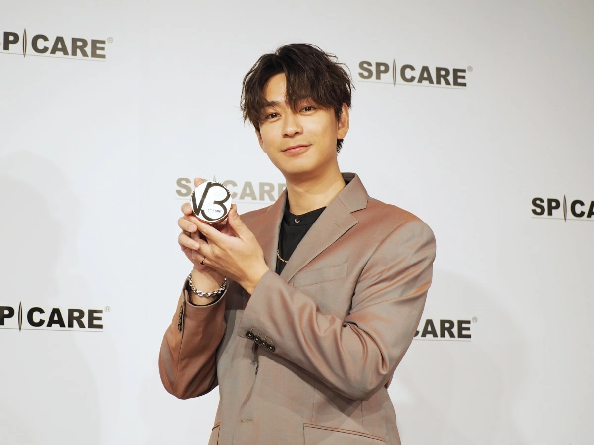 ハーブ美容法 インド三千年の秘伝 V3ファンデーションシリーズ新ブランドアンバサダーに三浦翔平が就任