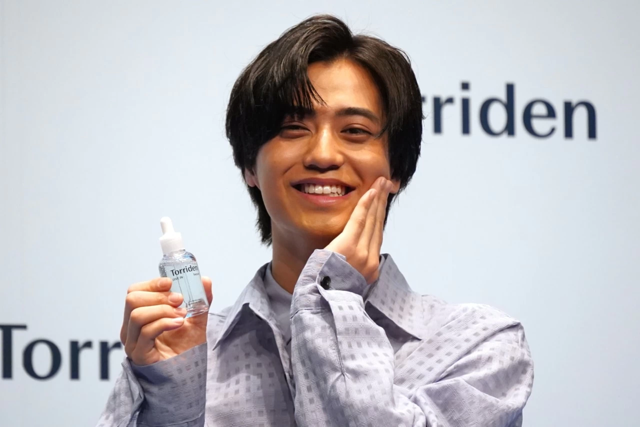 太陽とは友達」髙橋海人が明かす“らしさ全開”の日焼けケアとは