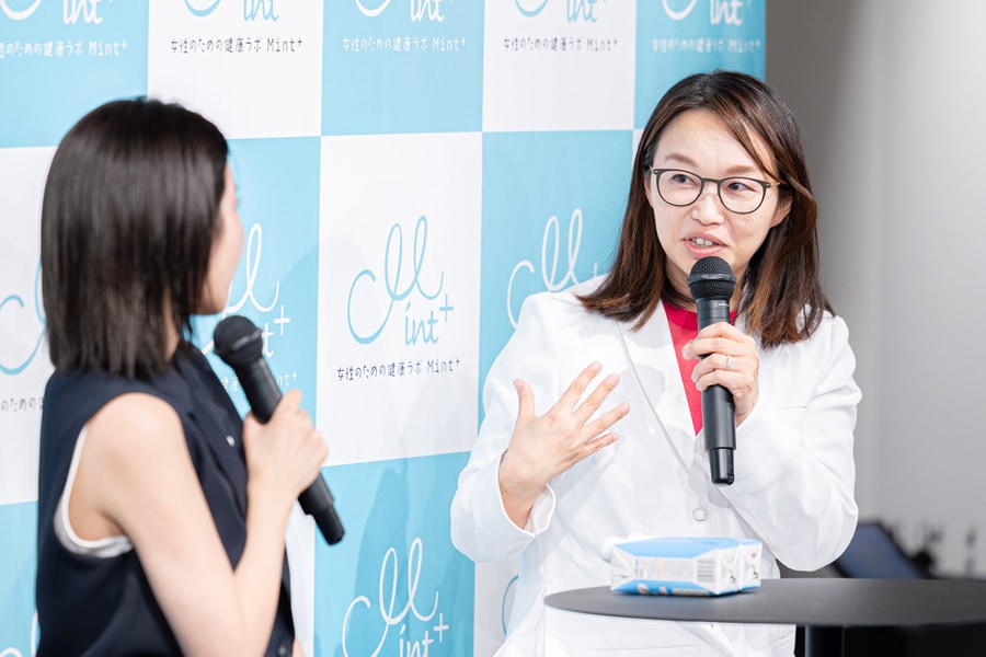 産婦人科の定期健診の重要性を訴える宋先生