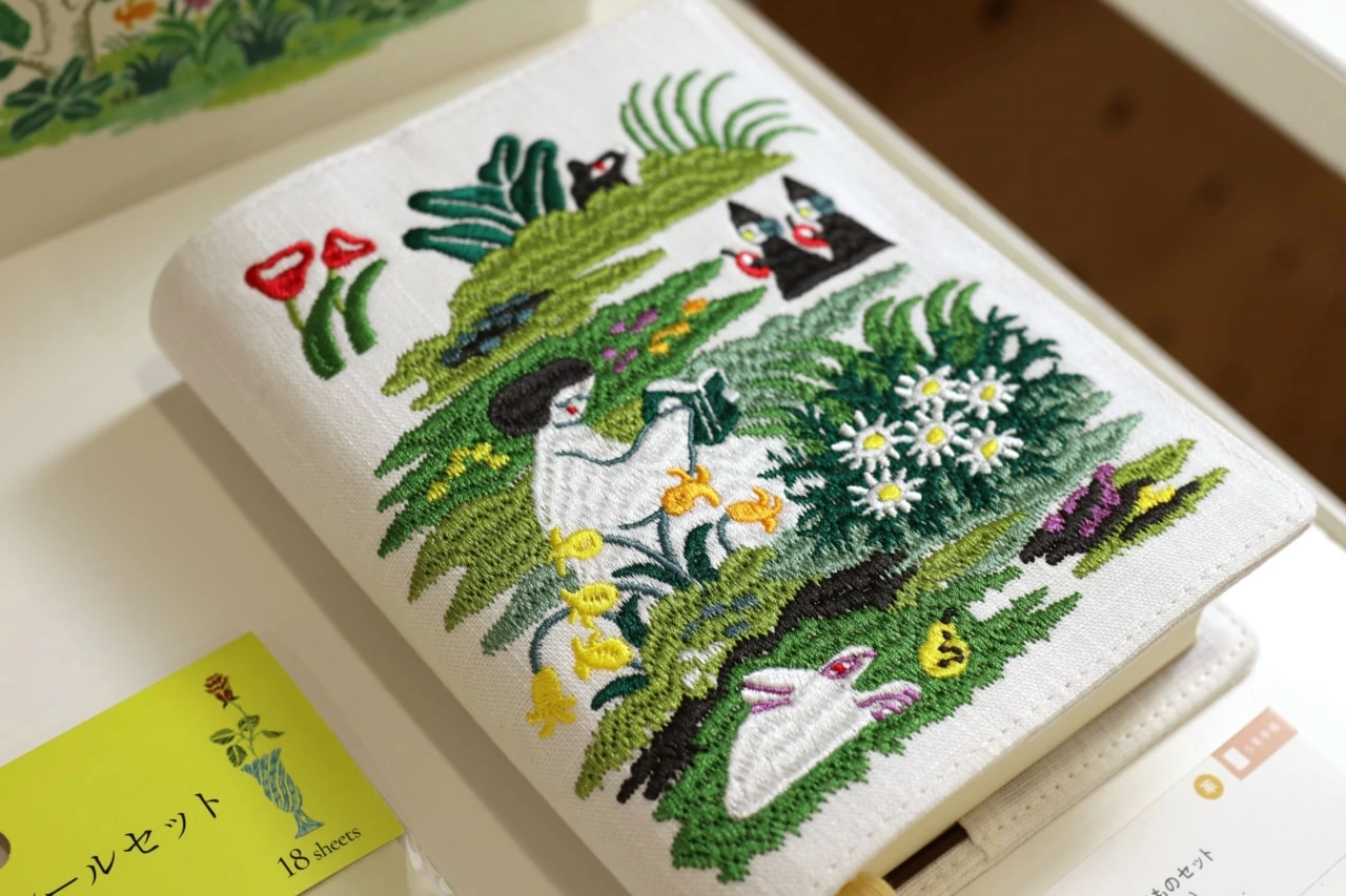 ほぼ日手帳 カバー beautiful people カズン ほぼ日手帳 カバー