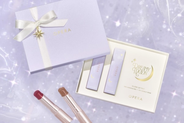 アンニュイな深み色に繊細ラメがきらめく。オペラ｢グロウリップ