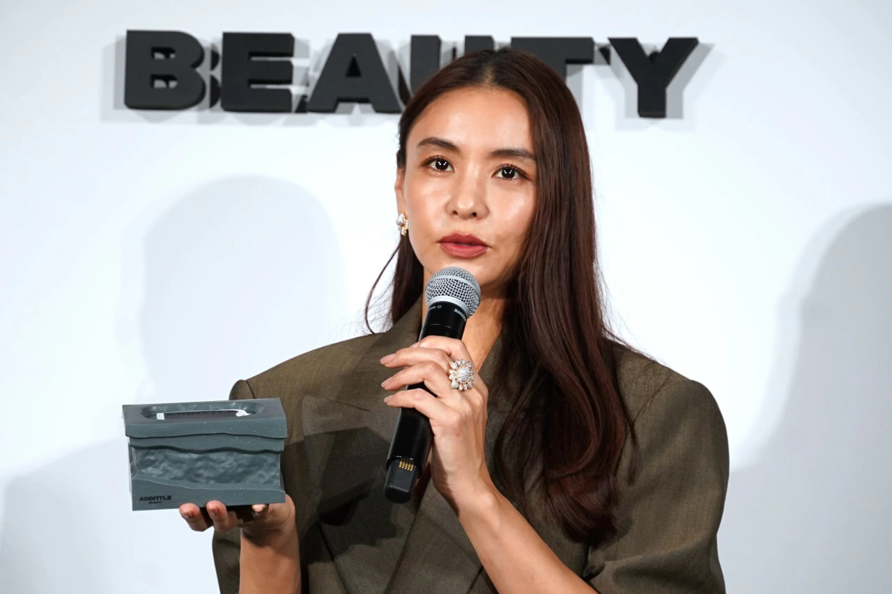 タキマキ”滝沢眞規子プロデュース「ADDITTLE BEAUTY」デビュー