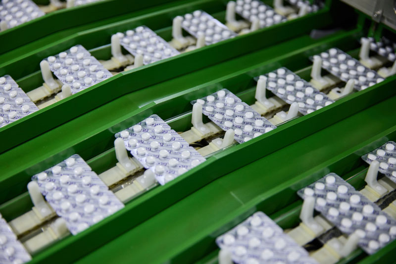 解熱鎮痛薬EVE（イブ）シリーズの“信頼のひみつ”とは？　工場の裏側に潜入してきました