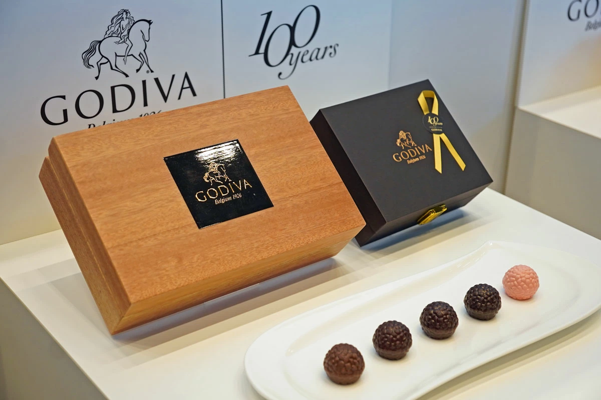1箱でスターシェフ5人の限定チョコが楽しめる!? ゴディバ、創業100周年
