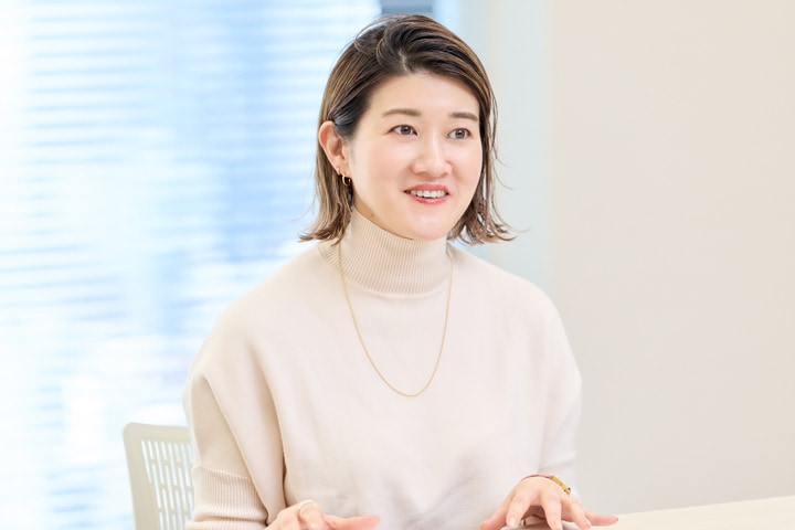 ゾンビスクロールって何？　美容のプロ・資生堂の社員が教える“見えない疲れ”とは